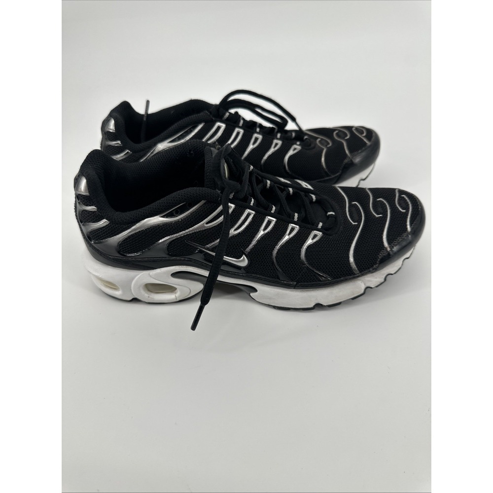 Nike Air Max Plus TN Shoes Youth Size 6.5Black White Running Sneakers AR1852-006